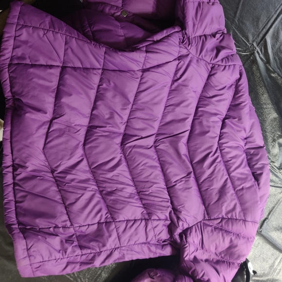 The North Face puffer coat in great condition - Picture 6 of 8